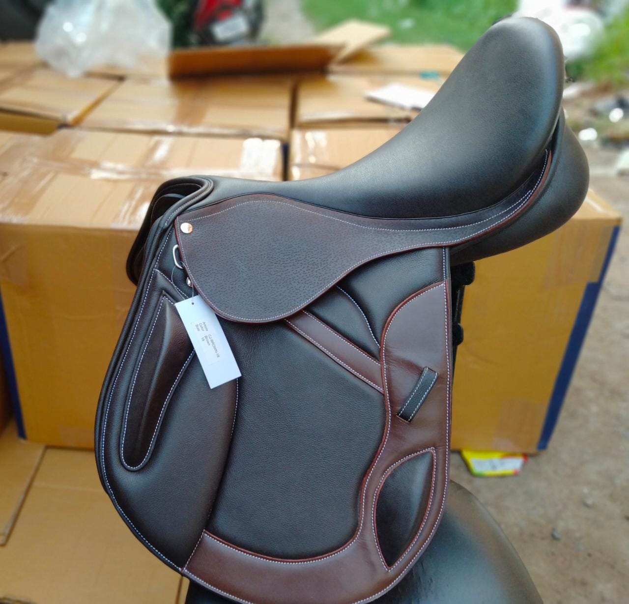 Synthetic saddle 